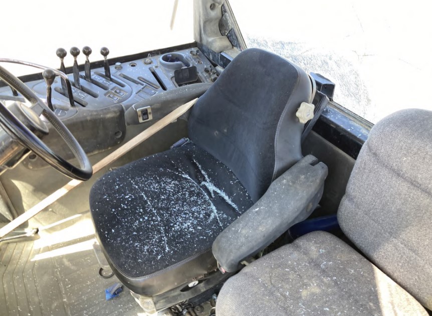 1998 Caterpillar Challenger 85E Track Tractor - Image 11