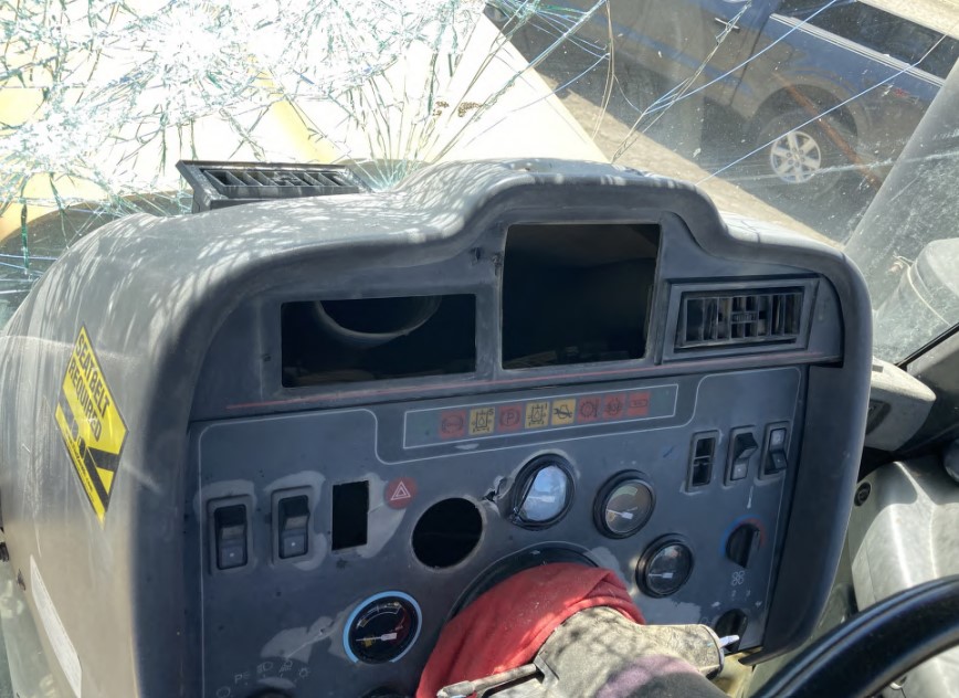 1998 Caterpillar Challenger 85E Track Tractor - Image 12