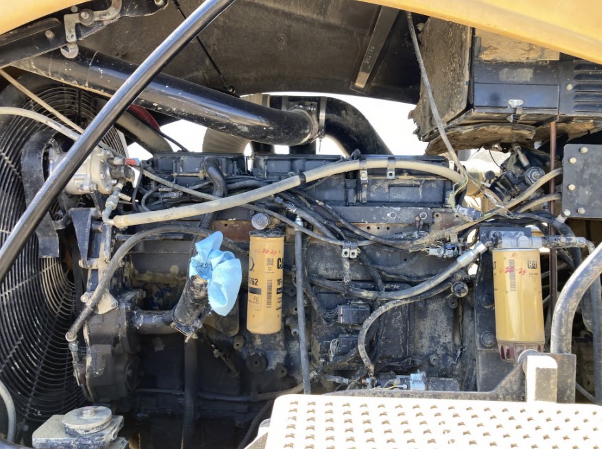 1998 Caterpillar Challenger 85E Track Tractor - Image 13