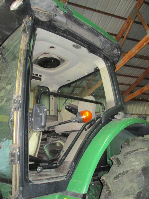 2011 John Deere 8235R Tractor - Image 12