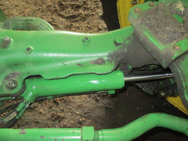 2011 John Deere 8235R Tractor - Image 9