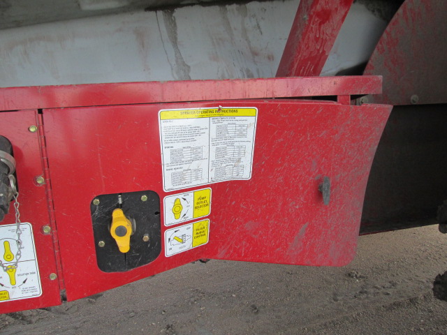 2024 Unverferth Top Air TA2400 Sprayer - Image 9