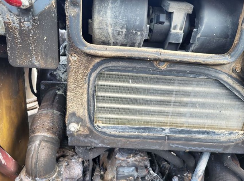 2014 John Deere 328E Skid Steer - Image 11