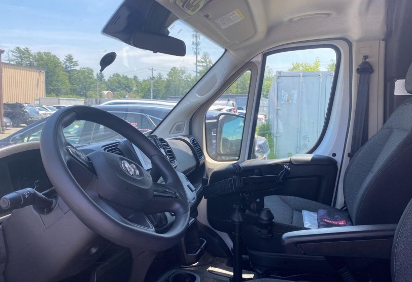 2022 Ram Promaster 2500 Cargo Van - Image 10