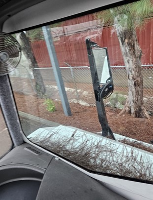 2022 Kalmar Ottawa T2 4×2 Terminal Tractor - Image 23