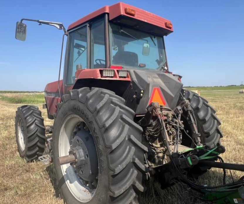 1997 CASE IH 8920 Tractor - Image 10