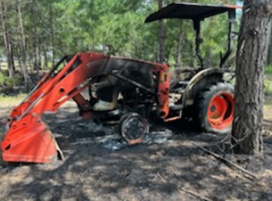 2017 Kubota 3901 Tractor - Image 2