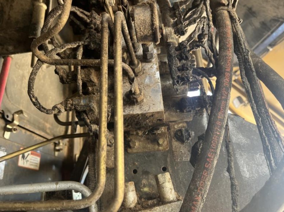 2010 Lexion 580R Combine - Image 17