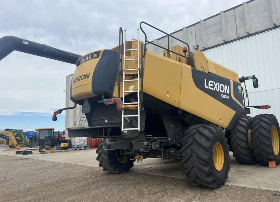 2010 Lexion 580R Combine - Image 6