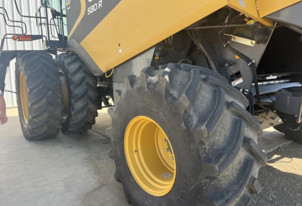 2010 Lexion 580R Combine - Image 8