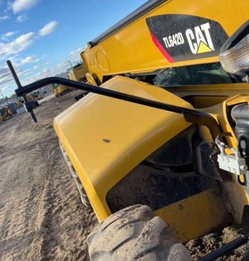 2017 Caterpillar TL642D Skytrack Telehandler - Image 5