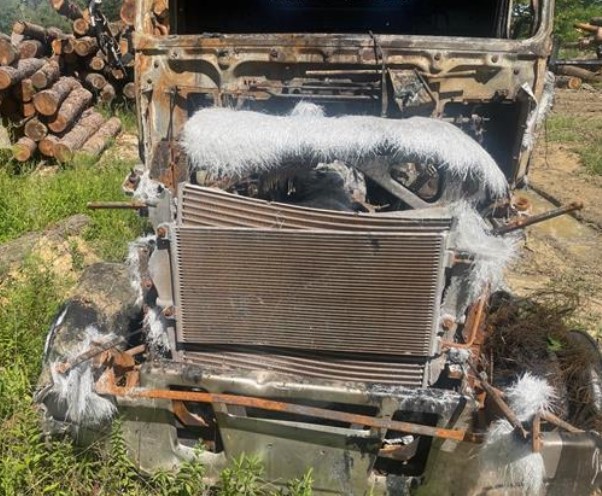 2002 Volvo Log Truck - Image 5