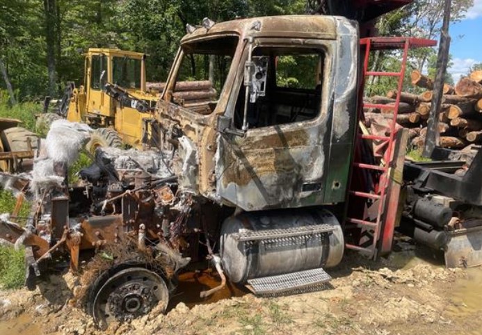 2002 Volvo Log Truck