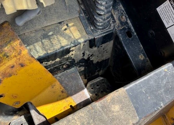 2007 John Deere CT332 Skid Steer - Image 13