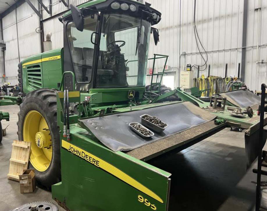 [Auction]: 2013 John Deere 995 Header | South Dakota | damaged | CAG