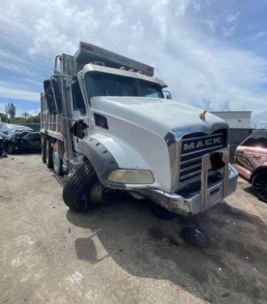 2019 Mack GU814 Dump Truck - Image 2