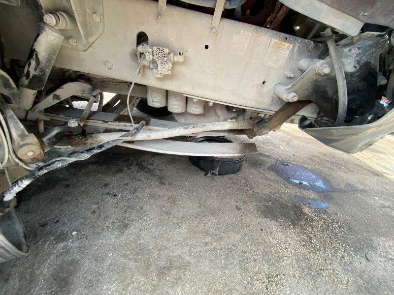 2019 Mack GU814 Dump Truck - Image 7