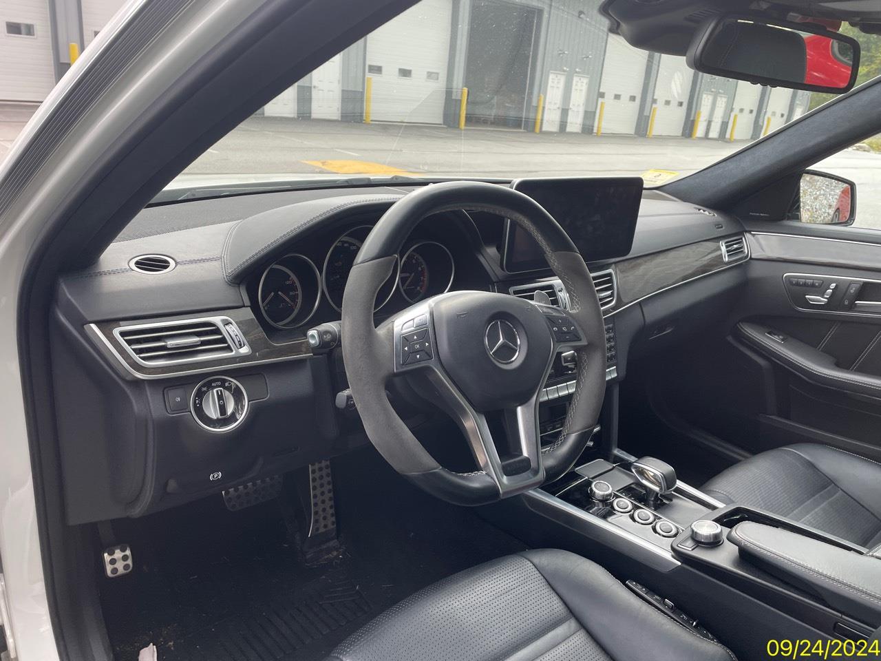 2014 Mercedes Benz E63S AMG - Image 12