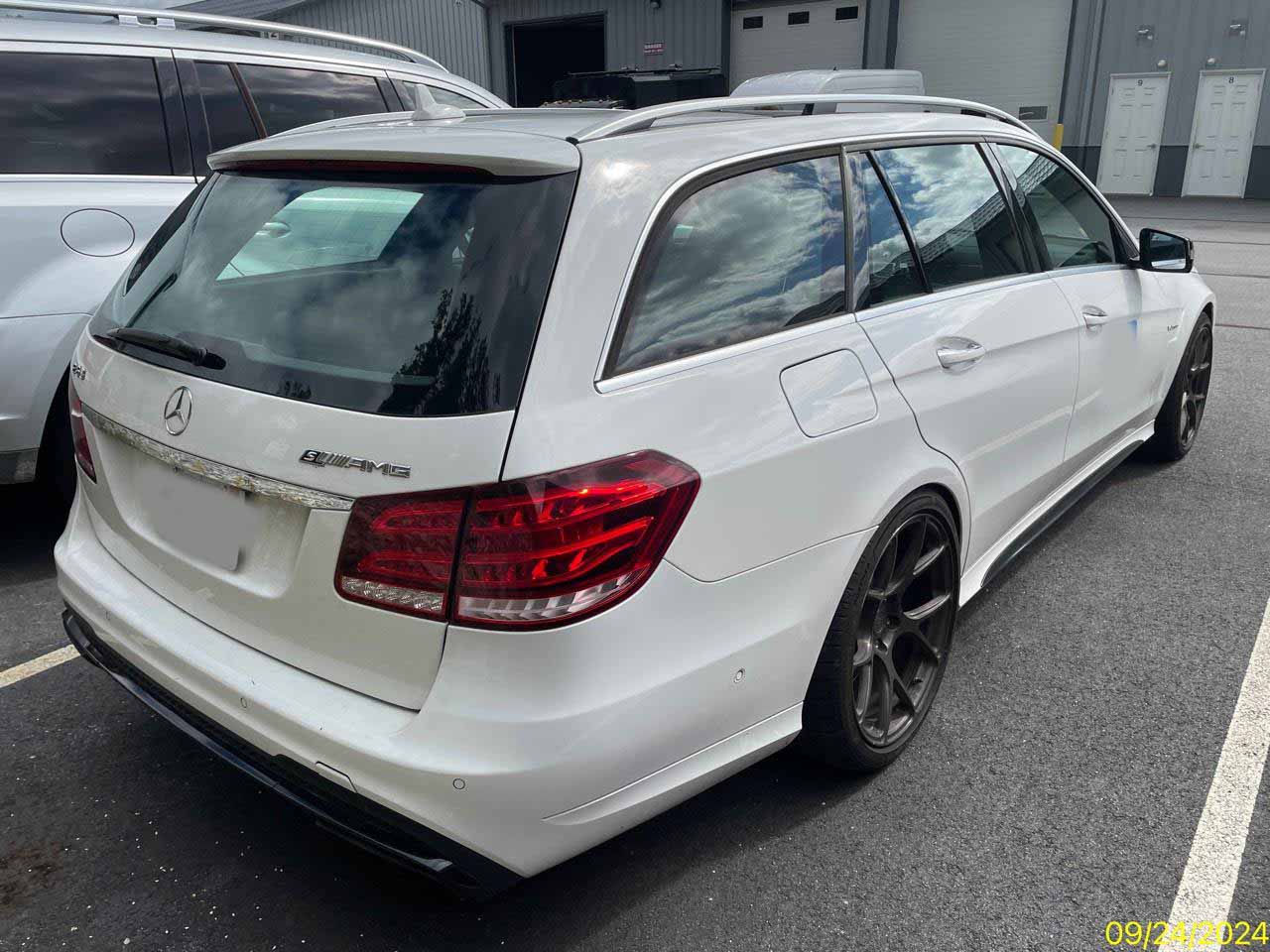 2014 Mercedes Benz E63S AMG - Image 21