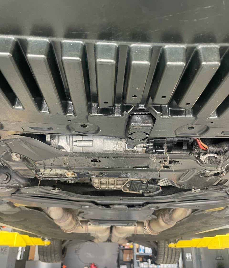 2014 Mercedes Benz E63S AMG - Image 24