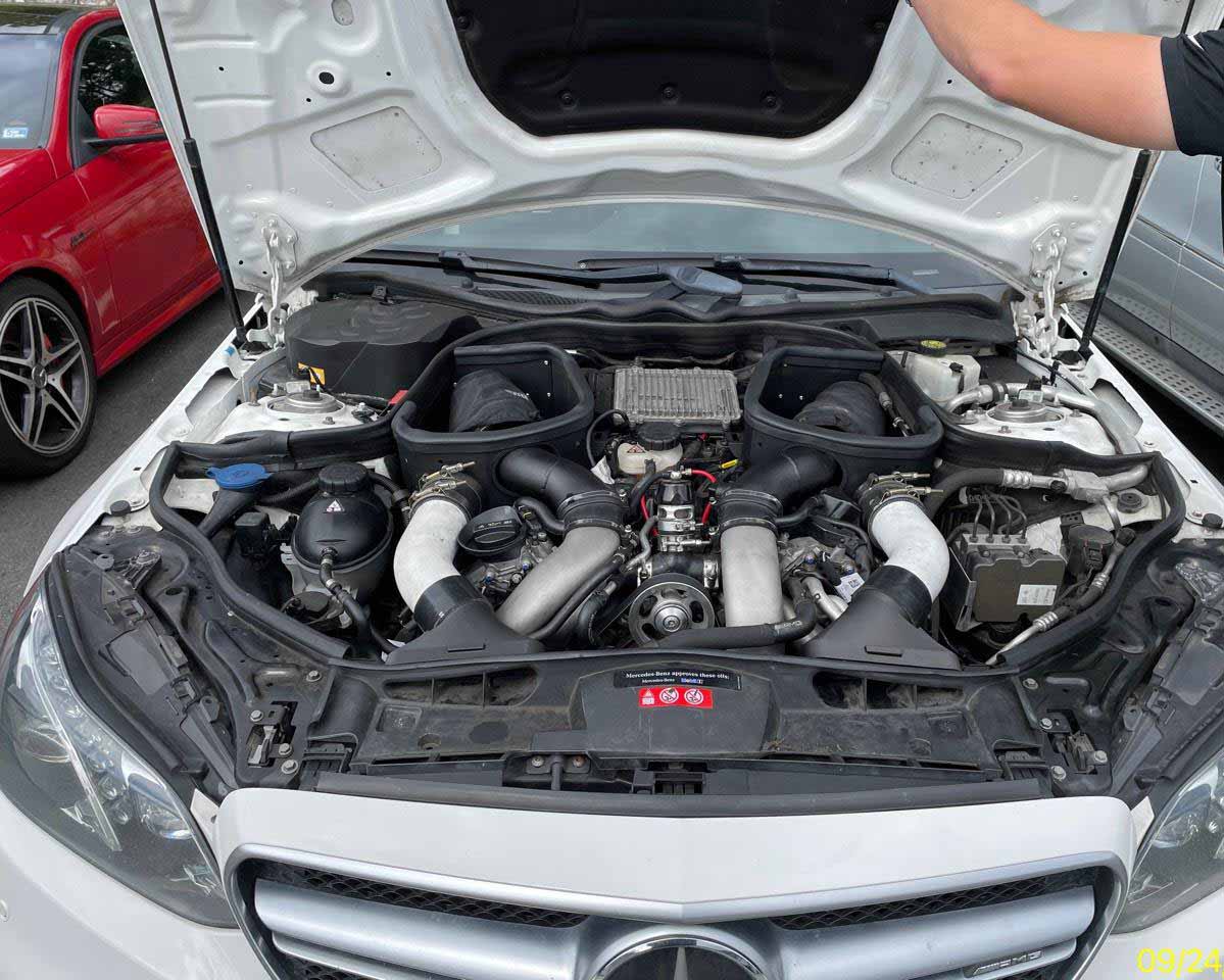 2014 Mercedes Benz E63S AMG - Image 7