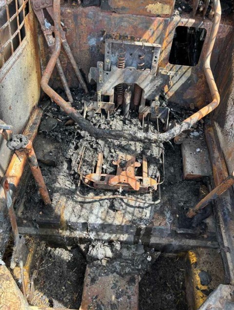 Gehl 4840E Skid Steer - Image 7