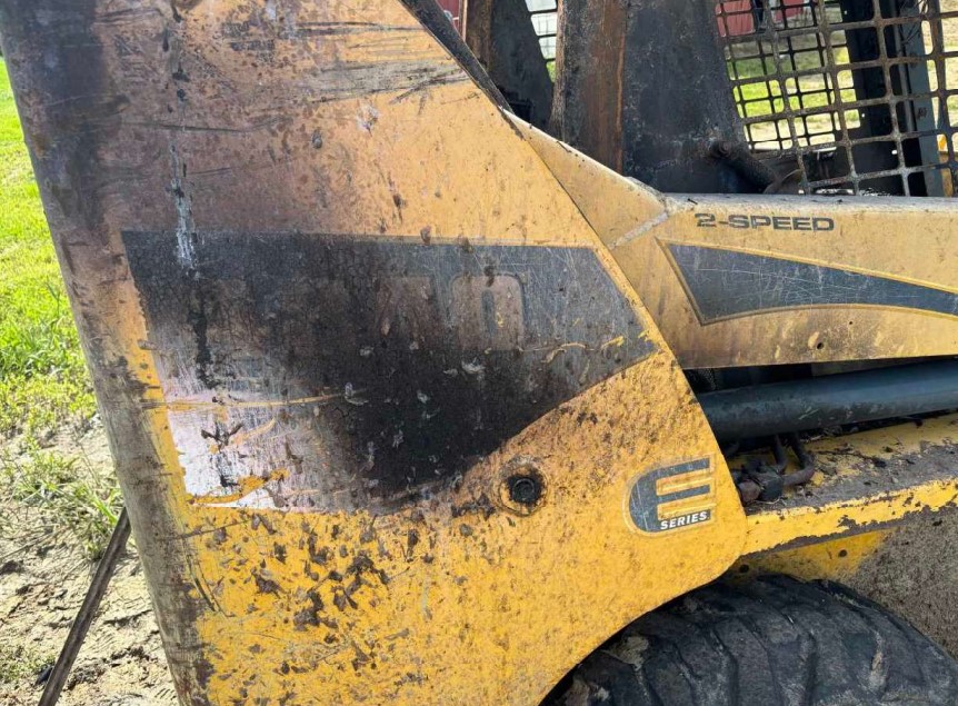 Gehl 4840E Skid Steer - Image 9