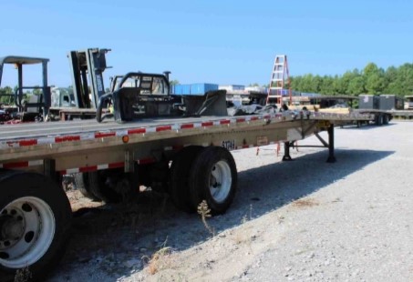 2016 Reitnouer Trailer