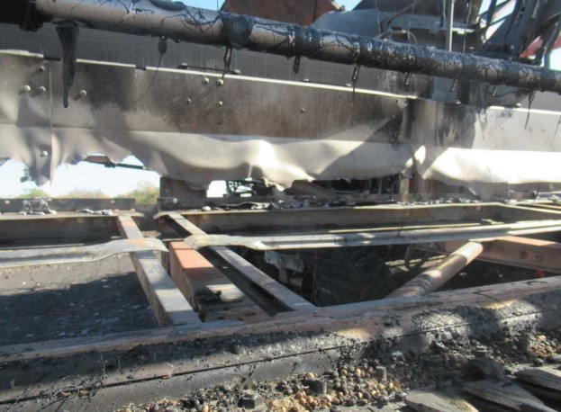 2023 MacDon FD245 Header - Image 5