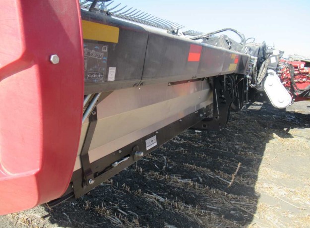 2023 MacDon FD245 Header - Image 9