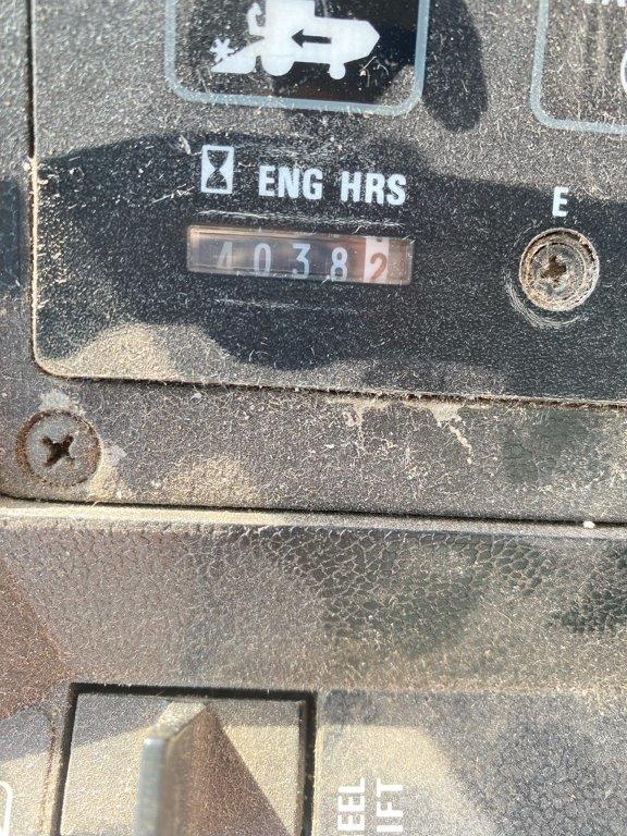 1987 Case IH 1660 Combine - Image 2