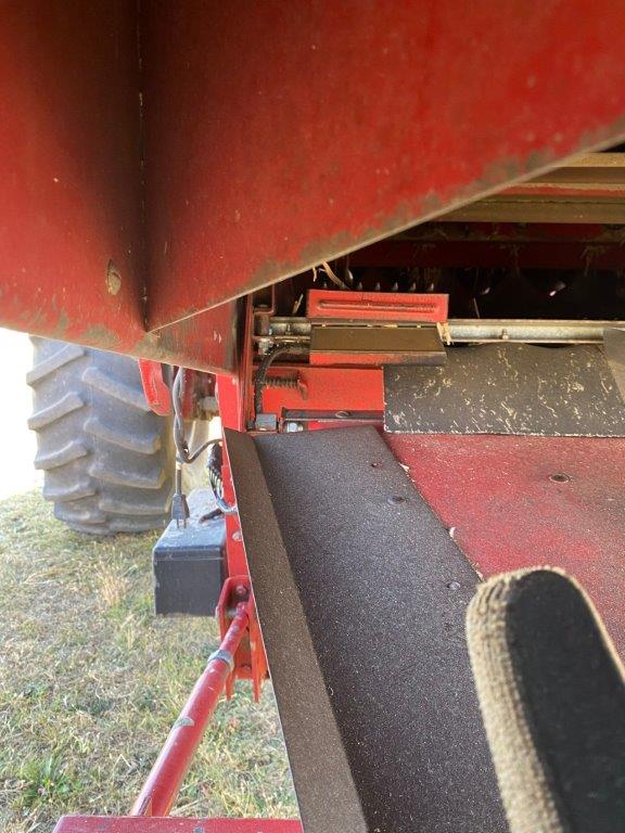 1987 Case IH 1660 Combine - Image 5