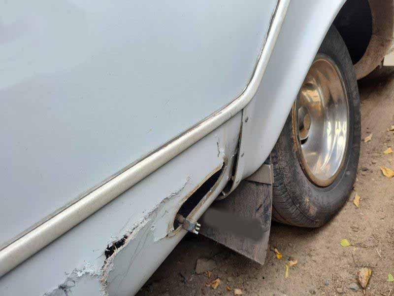 2011 Ford E450 Shuttle Bus - Image 15