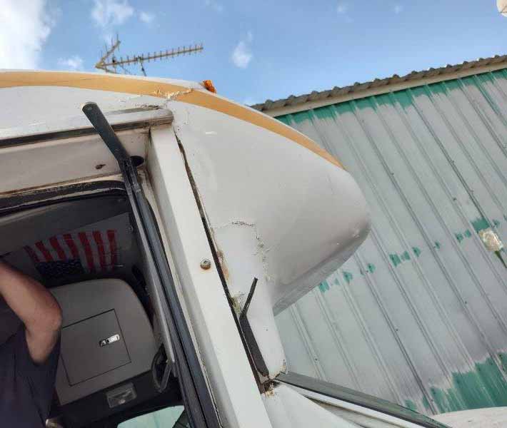 2011 Ford E450 Shuttle Bus - Image 19