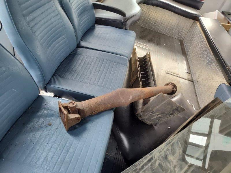 2011 Ford E450 Shuttle Bus - Image 21