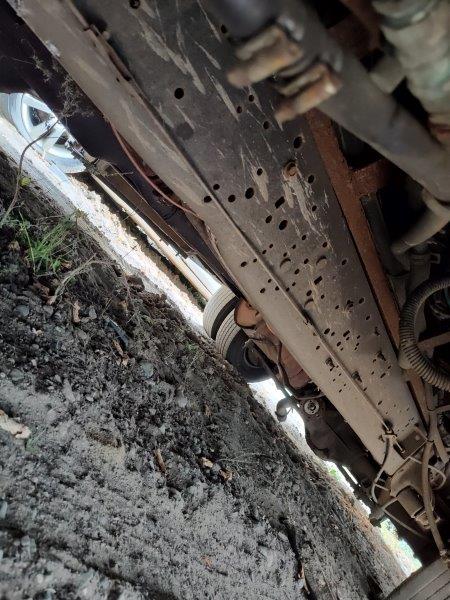 2011 Ford E450 Shuttle Bus - Image 32