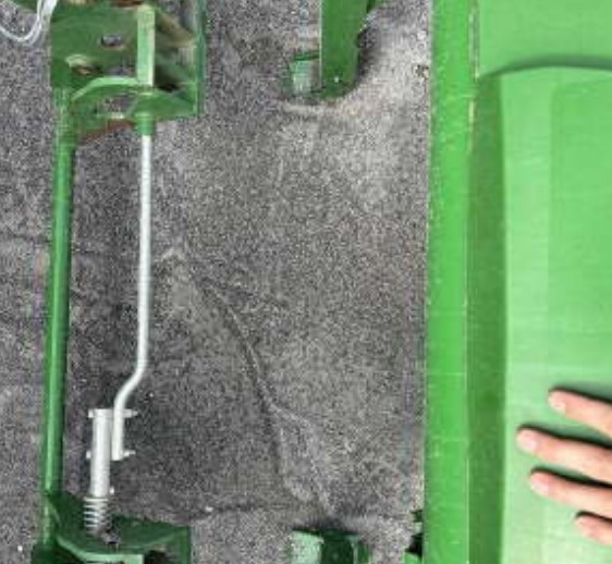 2016 John Deere 520M Loader (loader only) - Image 11