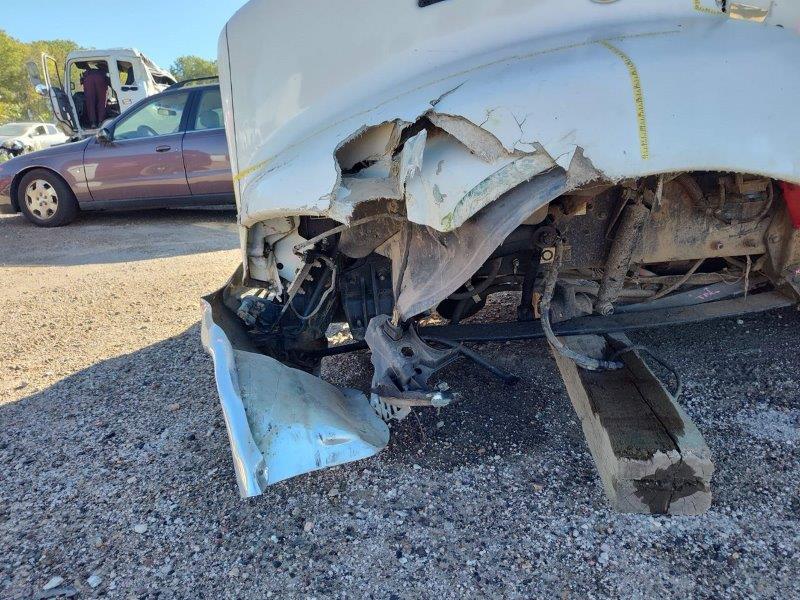 2017 Kenworth T300 Dump Truck - Image 12