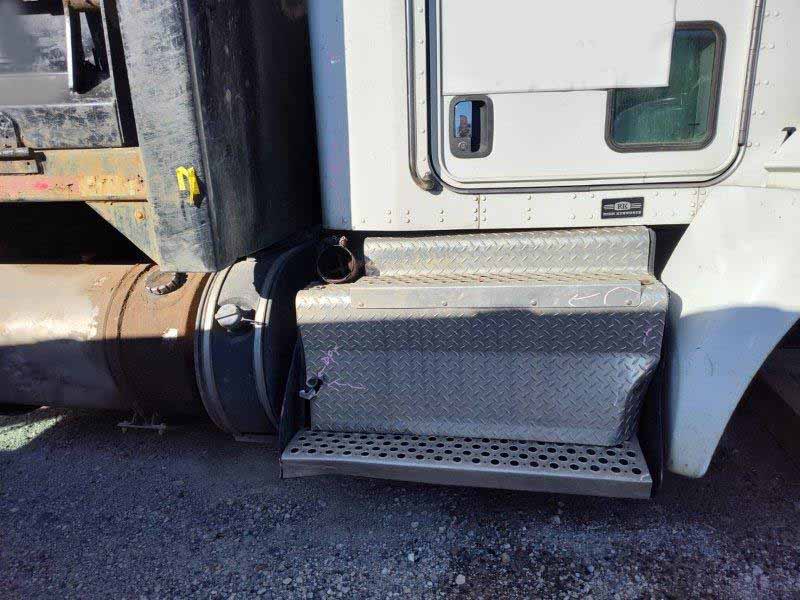 2017 Kenworth T300 Dump Truck - Image 16