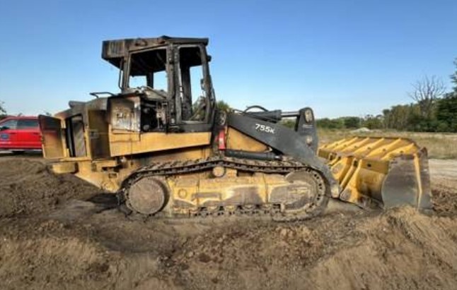 2016 John Deere 755K Crawler Loader - Image 4