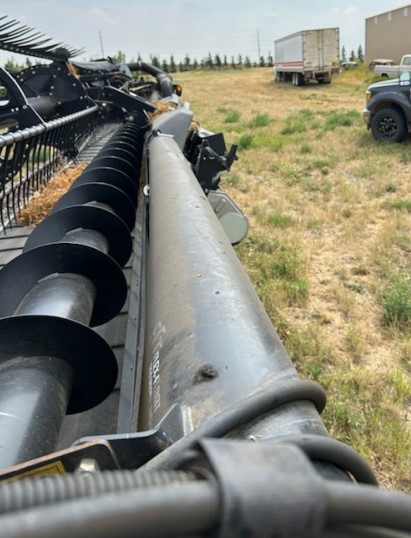 2017 MacDon FD75 Flex Draper Header - Image 2