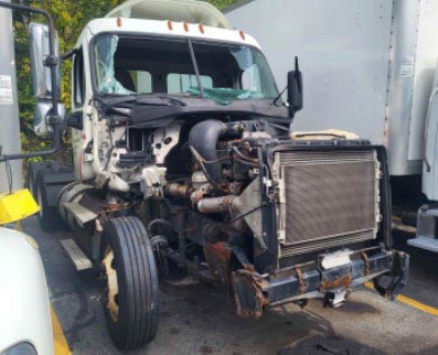 2018 Freightliner Cascadia 125 - Image 4