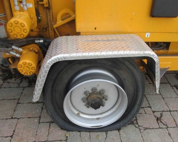 2018 Bandit Intimidator 15XP Chipper - Image 15