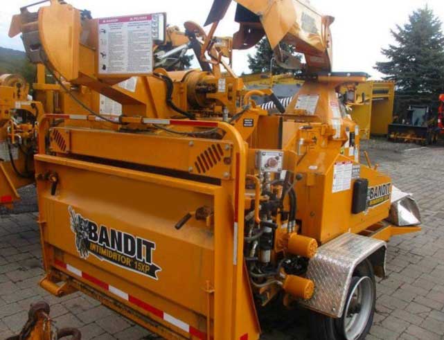 2018 Bandit Intimidator 15XP Chipper - Image 4