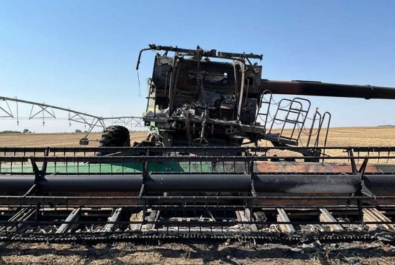 2014 John Deere S670 Combine - Image 8