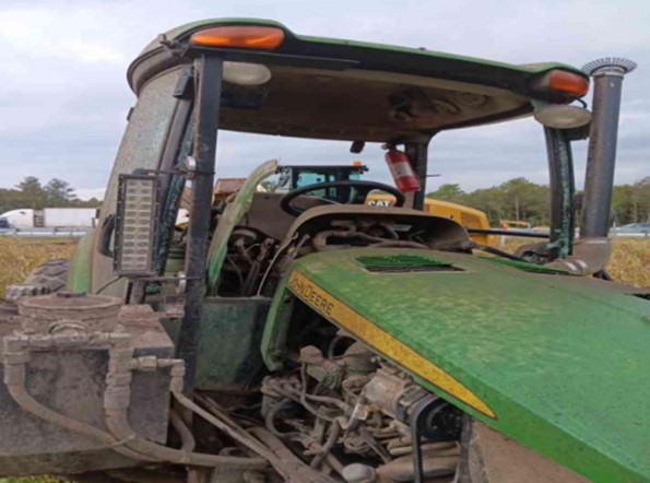 2019 John Deere 4052 Tractor - Image 2