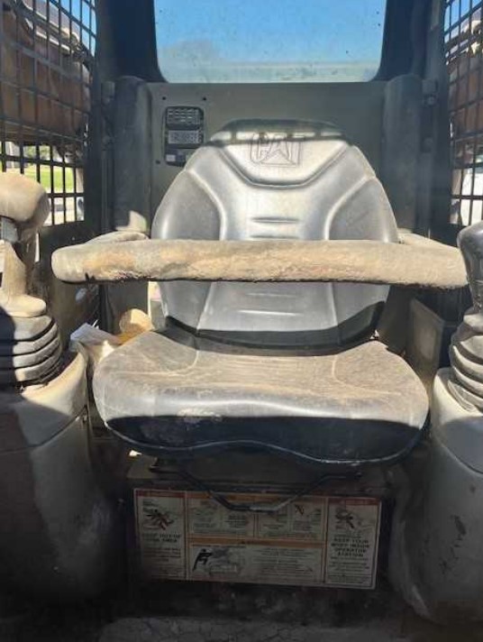 2003 Caterpillar 257 Skid Steer - Image 5