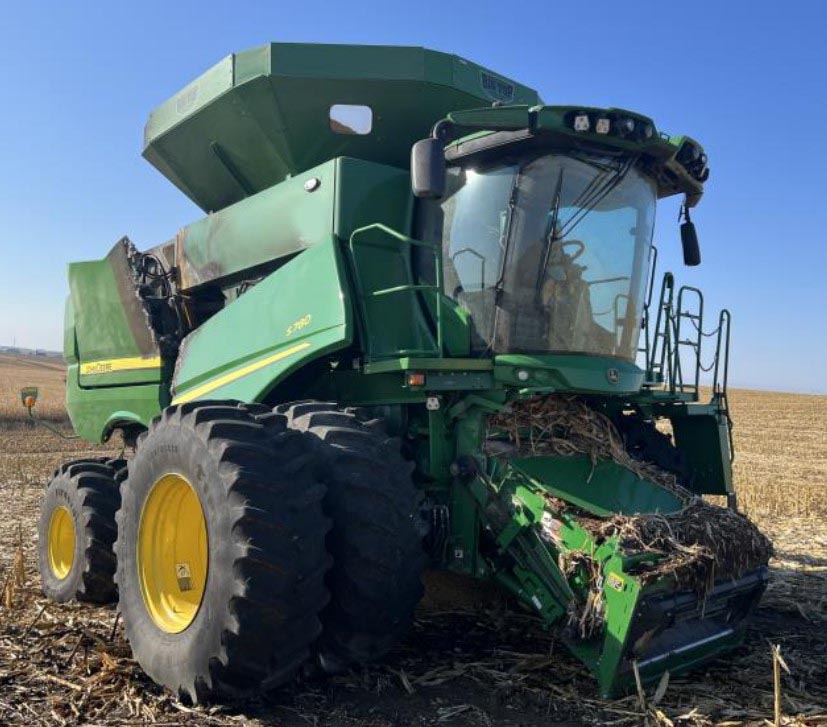 2022 John Deere S780 Combine