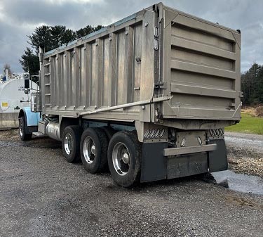 2021 Peterbilt 389 Dump Truck - Image 3