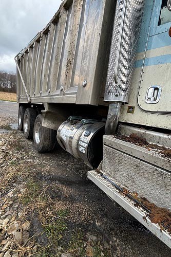 2021 Peterbilt 389 Dump Truck - Image 6